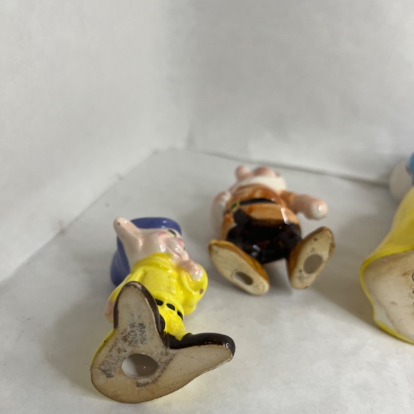 Vintage Walt Disney Snow White and the 6 Dwarfs Figurines • Ceramic • Japan RARE - Picture 7 of 14